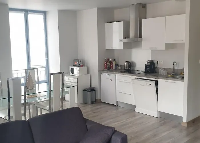 Appartement T2 45 M² En Centre-Ville